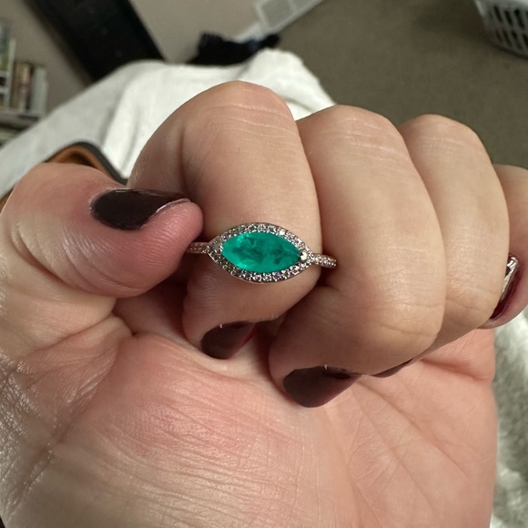 Bomb Party ring - Picture 3 of 7